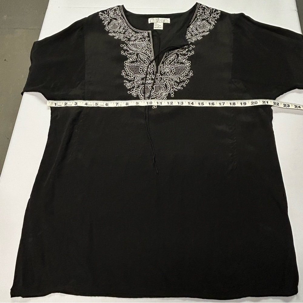 Diane Von Furstenberg Womens 100% Silk Tunic Top Blouse Long Sleeve Embroidered - Picture 7 of 10